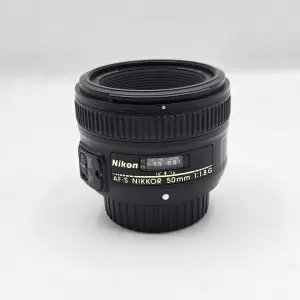 لنز حرفه ای نیکون 50 میلیمتر  f1.8 دست دوم